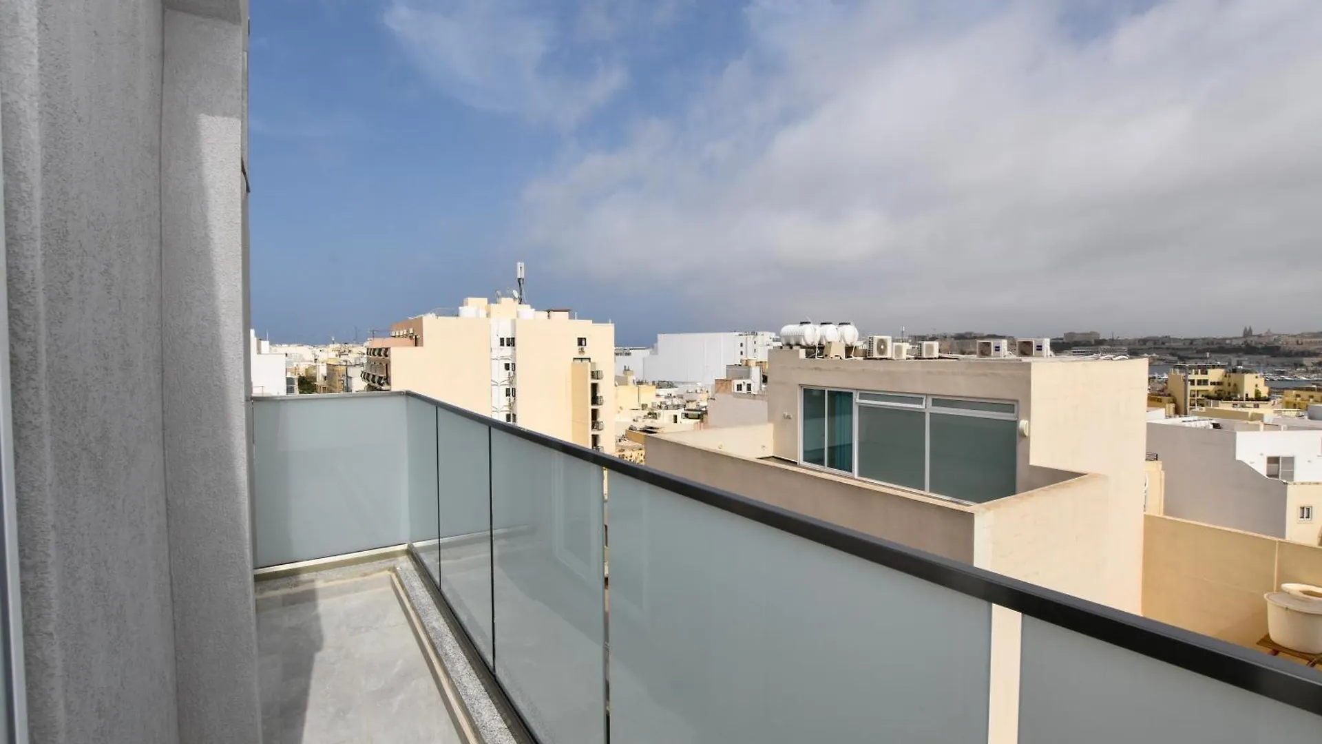 51Hh Apartments Gzira